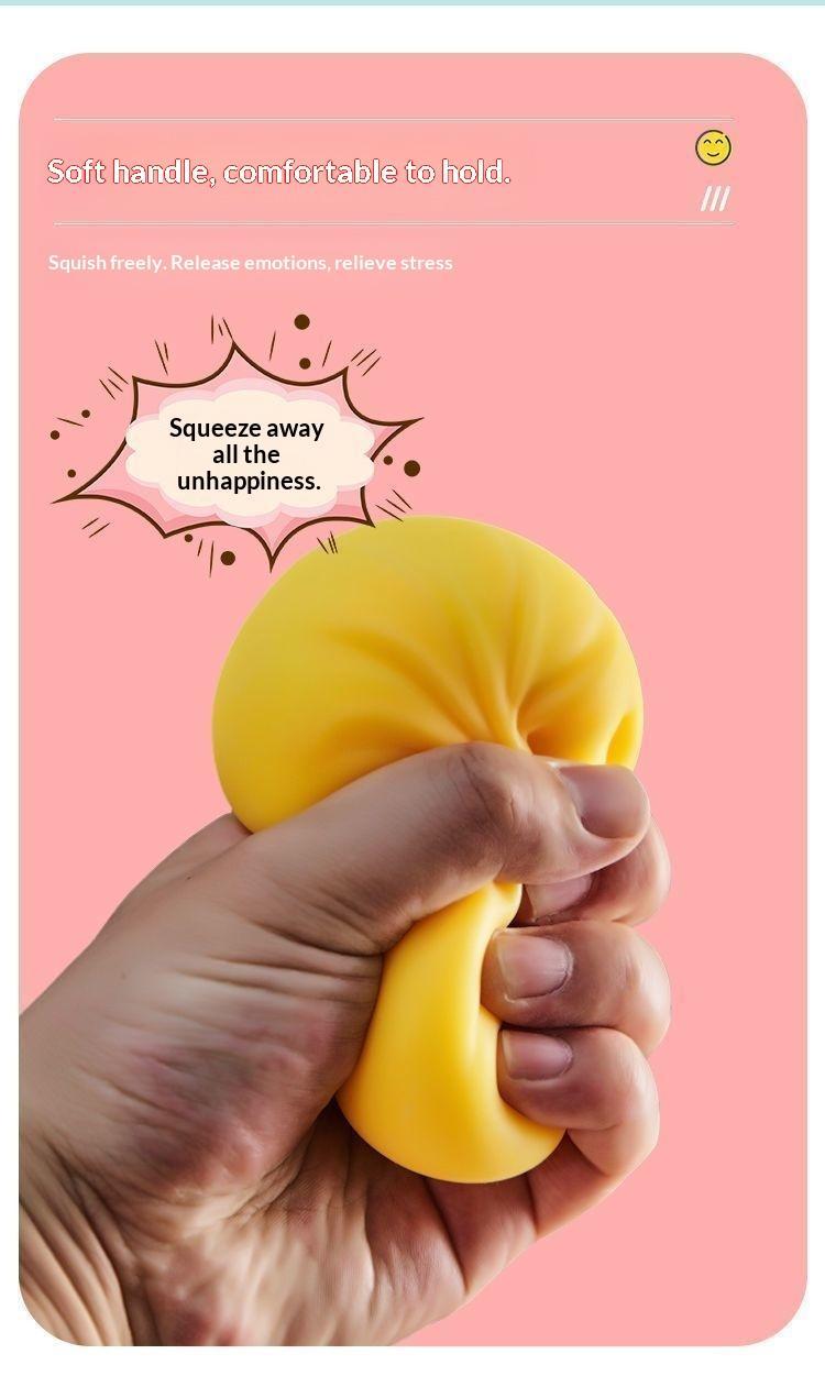 Dumpling Squishy - Highly realistic food modeling clay, with a sweet flavor and the ability to slowly spring back. Made of soft TPR material and soft moldable silicone, it helps relieve stress. An Easter gift suitable for children to exchange as presents
