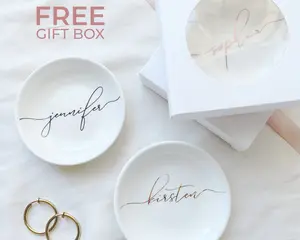 Personalized Jewelry Dish, Bridesmaid Gifts, Engagement Ring Dish, Birthday Gift for Her, Graduation Gift, Bridal Shower Gift, Gift for Mom