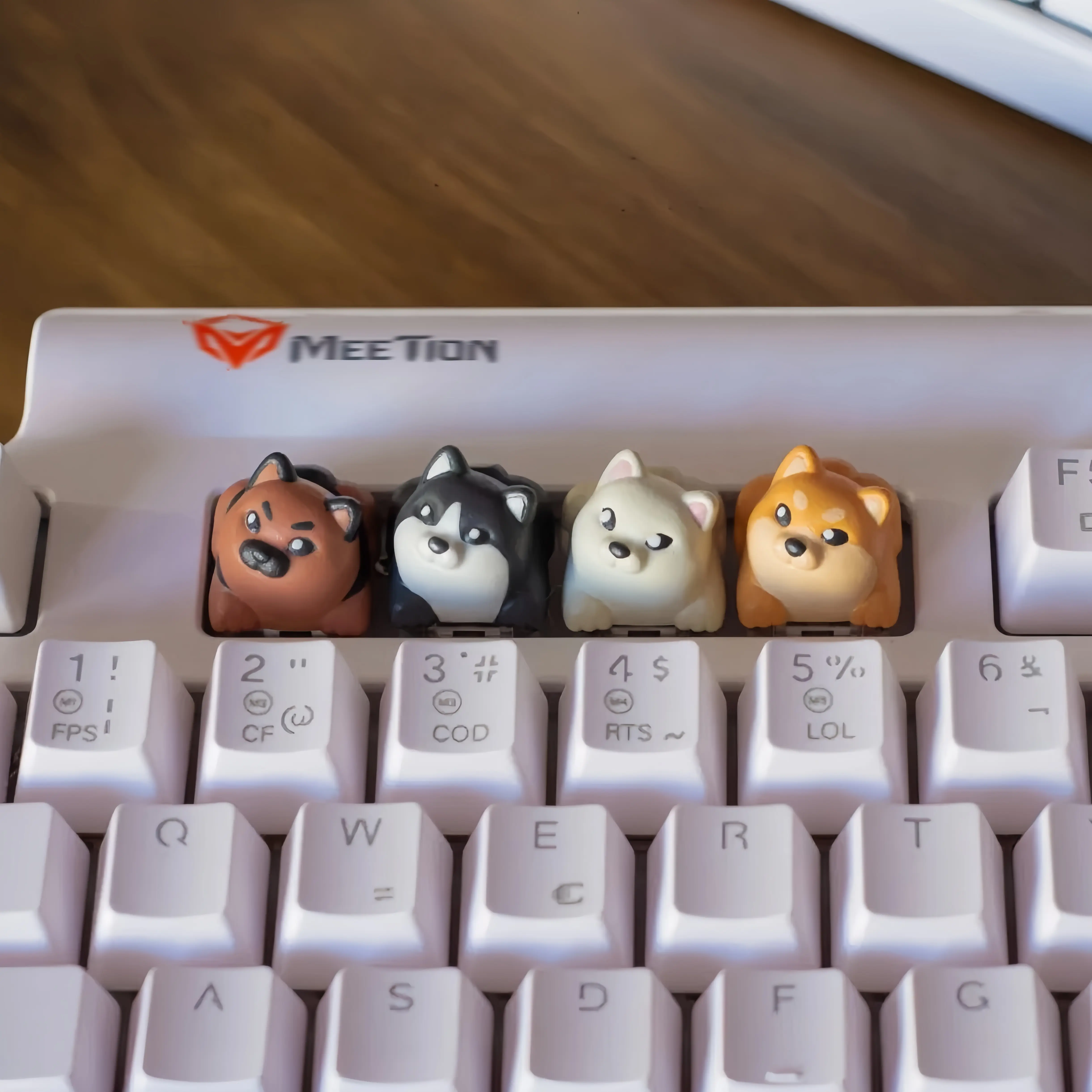 Hand-Painted Dog-Shaped Mechanical Keyboard Keycaps, ABS Resin, Durable and Lightweight, 1-Piece, ESC Fit, Chihuahua & Husky Designs, Compatible with Most Mechanical Keyboards