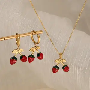 Conjunto de Pendientes de Collar en forma de Fresa de Acero Inoxidable.