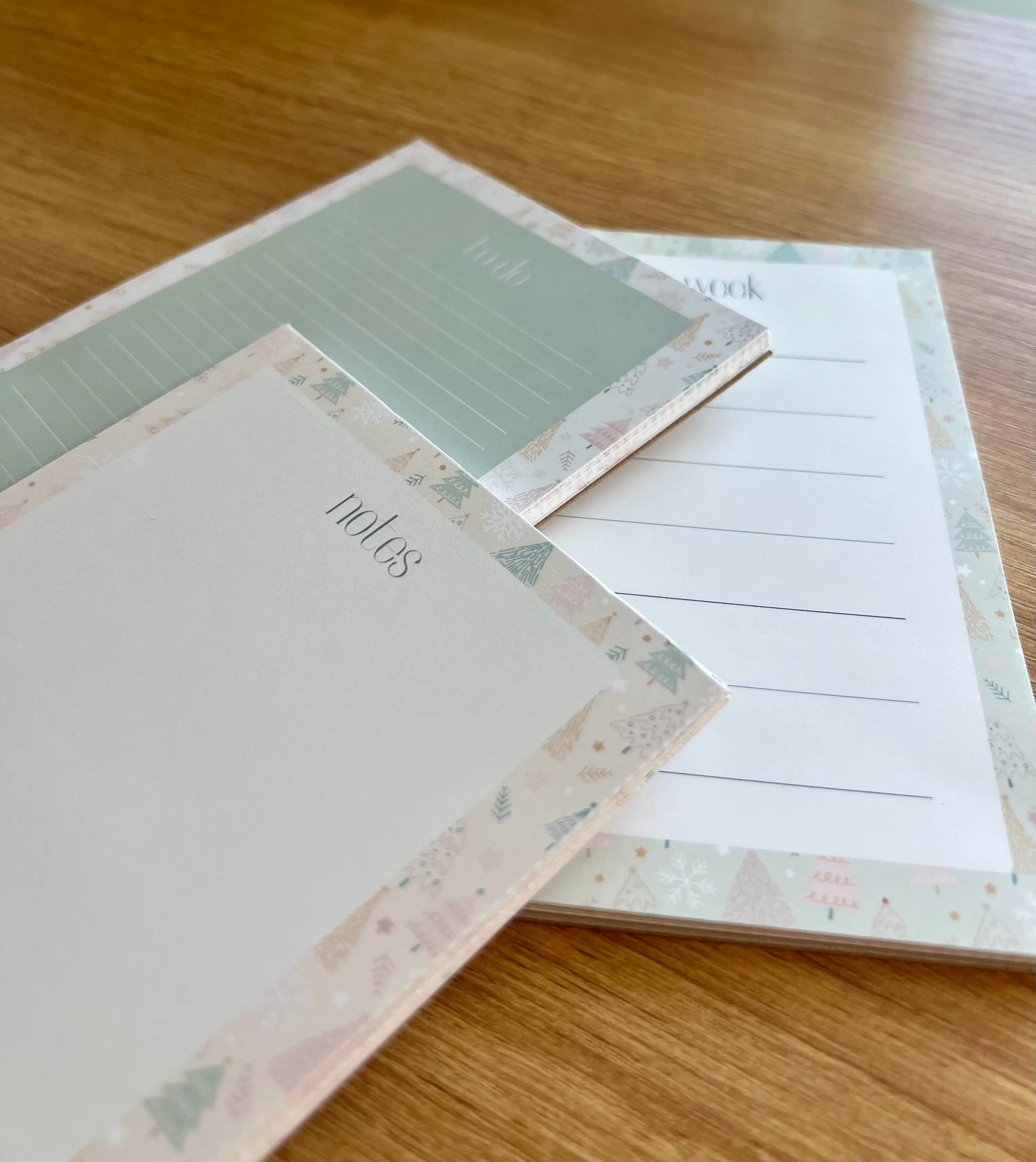 Christmas Notepad Collection – Soft Pastel Holiday Stationery for Daily Planning, To-Do Lists & Notes