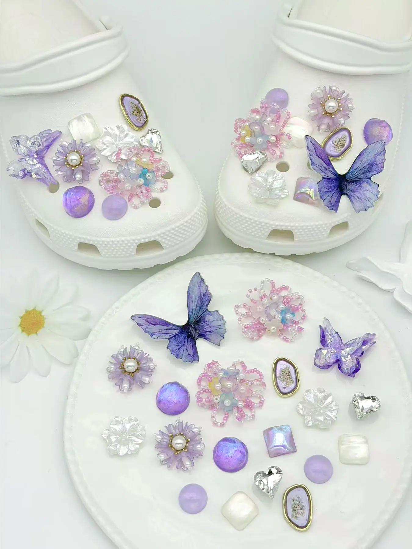 19 Piece Blue Dream Butterfly Flower Shoe Charms Set, Decorative Shoe Accessories, Resin Pearl Decorations, Fairy Tassel Style, Fairy Theme, Versatile Fit, Fits Hole Shoes, Rhinestone Shoe Decoration
