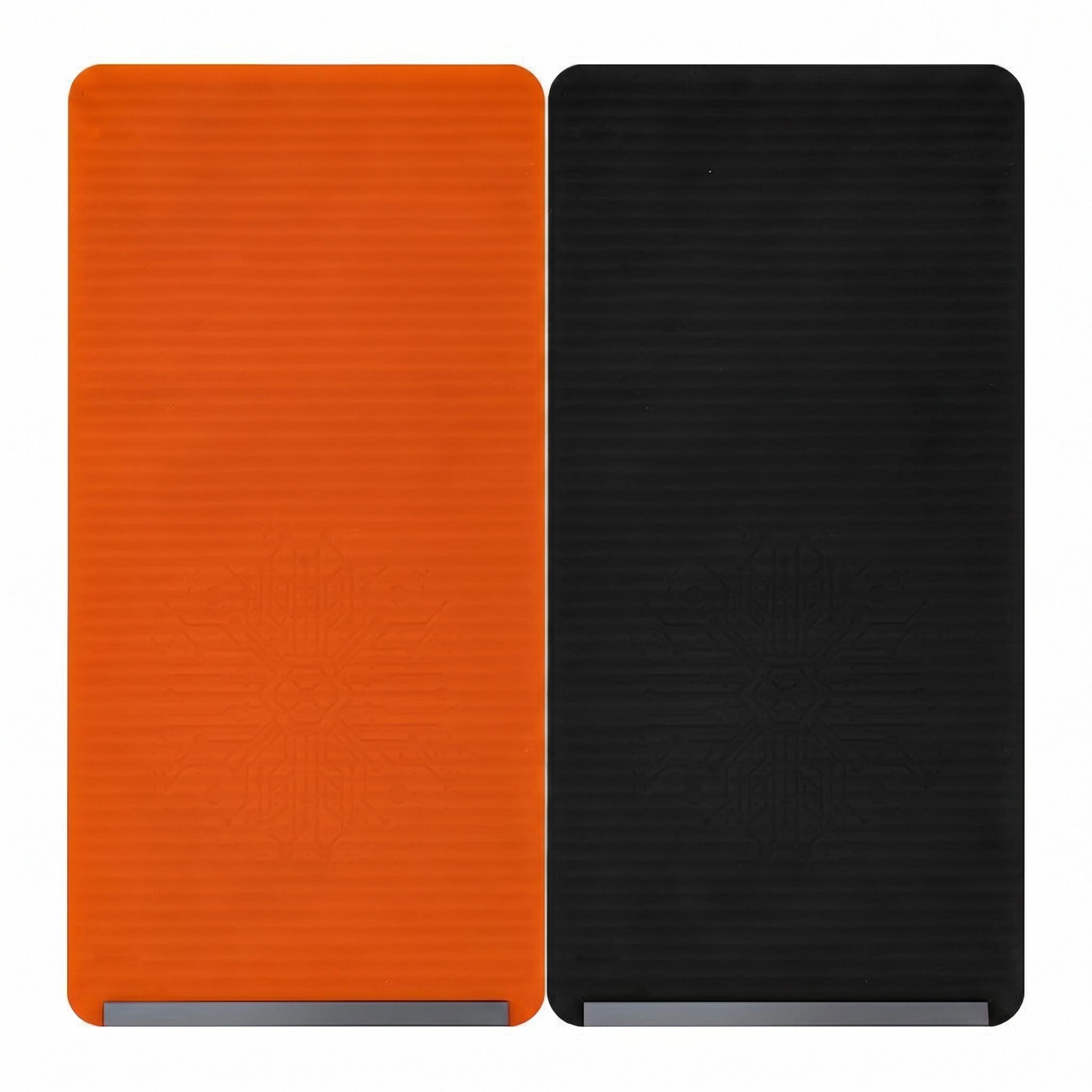 Multifunctional silicone folding mobile phone stand – ideal for frequent users of digital devices. Suitable for use on office desks, in the kitchen for following recipes, for portable storage whilst travelling, and as a non-slip mount in the car.