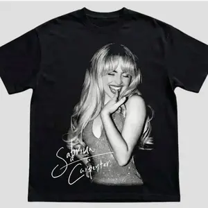 Vintage Graphic Sabrina T-Shirt,Carpenter Shirt, Short N Sweet Tour Merch, Concert Fans, House Tour Shirt,Y2k Style Clothing Unisex For Men & Women 0CE RK8 4JP