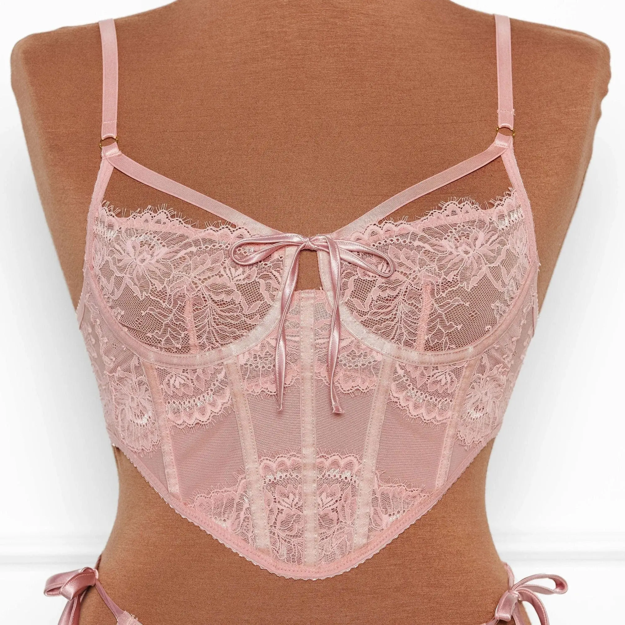 Lacy Underwire Corset - Blush