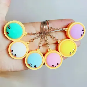 Cute Dumpling Pressable Fidget Keychain, PVC Food-Shaped Charm, Wear-Resistant Stress Relief Toy, Ideal for Daily Use, Party & Gifting