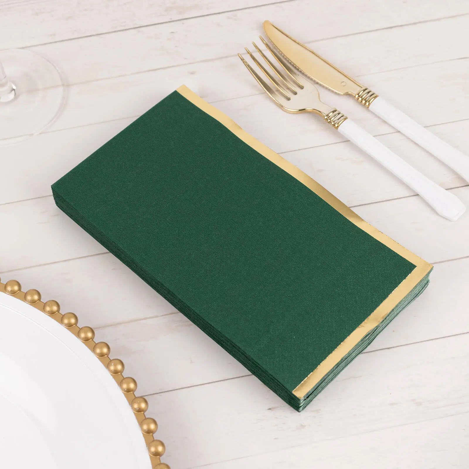 50-Pack Disposable Paper Dinner Napkins - Hunter Emerald Green, Gold Foil Edge, 2-Ply, Stylish Disposable Gold Napkins for Birthday Party Supplies, Wedding Party, Event Planners, Restaurant Tableware, Disposable Napkins