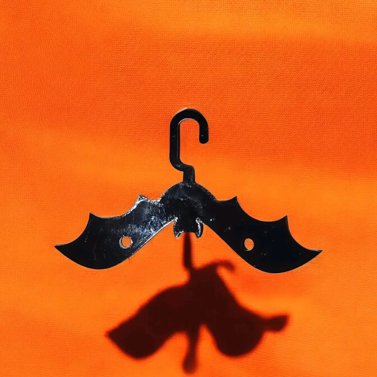 5 Pack of Acrylic Bat Earring Hangers 5 Pack of Acrylic Bat Earring Hangers