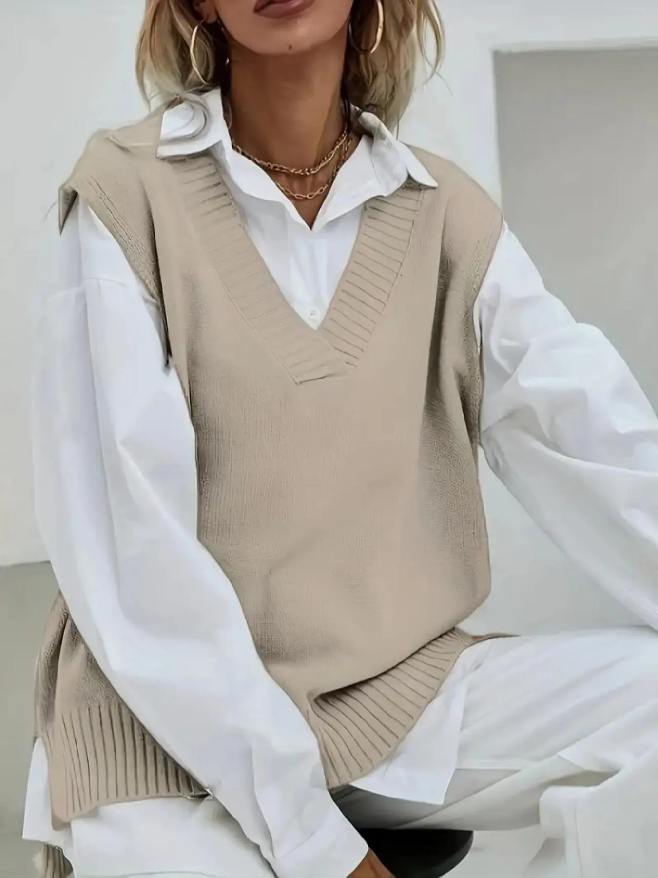 Women's Solid V Neck Sweater Vest, Casual Sleeveless Ribbed Knit Top for Daily Wear, Ladies Basic Knitwear for All Seasons