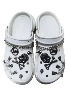 Punk Rivet Charms for Clogs, 1 Package Shoes Decorations with Metal Spikes Chains and Skull Set, Fashionable Shoes Accessories for Clogs Decoration