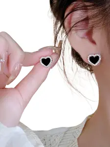 Heart Star Stud Earrings, Elegant Daily Wear Jewelry, Perfect Gift for Loved Ones, Valentine's Day Present, Fashion Accessory, Heart Shaped Earrings, Studs Earrings