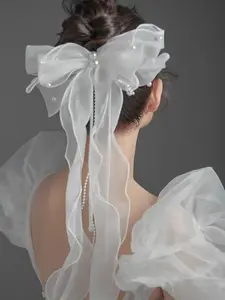 Sweet Pearl Bow Bridal Veil, Ethereal Hair Clip, Perfect for Wedding Photoshoots, Gowns, Makeup, and Styling, Elegant Accessory