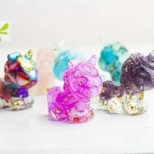 Unicorn Shaped Resin Ornament, Figurines Decor, Desktop Statue, Ornaments Statues, Handmade Crystal Craft, Desktop Decoration for Home Office, Interior Decoration Accessories, Gift for Friends & Family