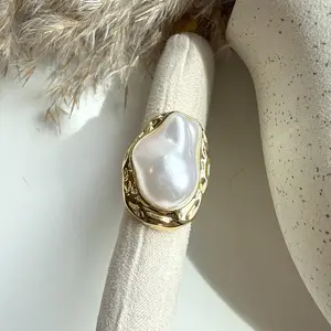 Pearl Chunky Adjustable Ring