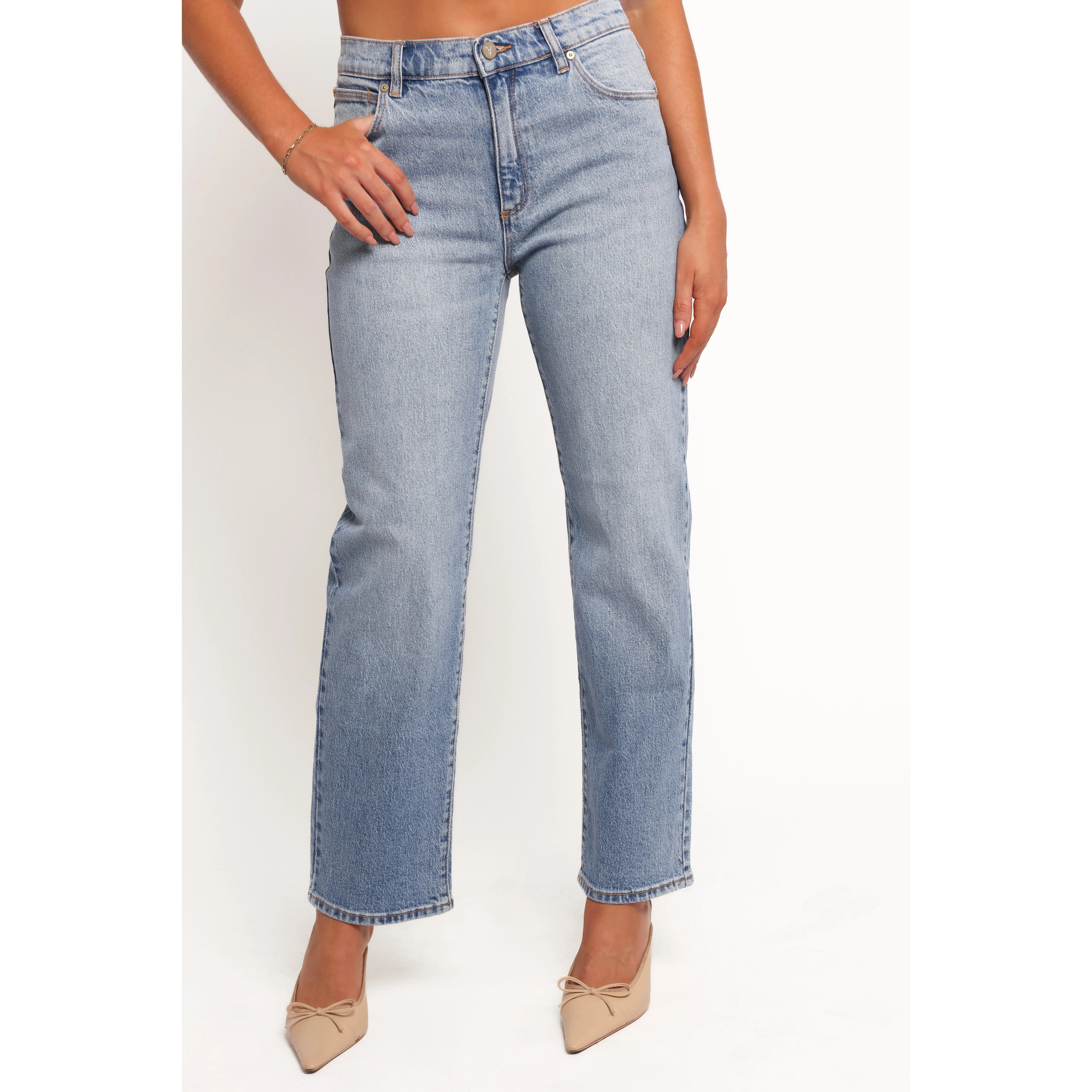 Abrand Mid Straight Jeans - Felicia