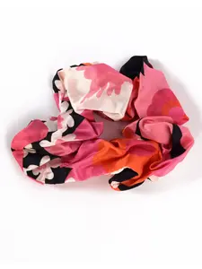 SKYE silk scrunchie Flower Power Pink