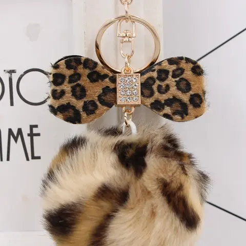 Leopard Print Bow Shaped Bag with Pom Pom Keychain, Plush Faux Fur Car Accessory, Creative Gift Idea for Girls, Keychain for Bags, Keychain Kawaii, Keychains Cute, Key Accessories