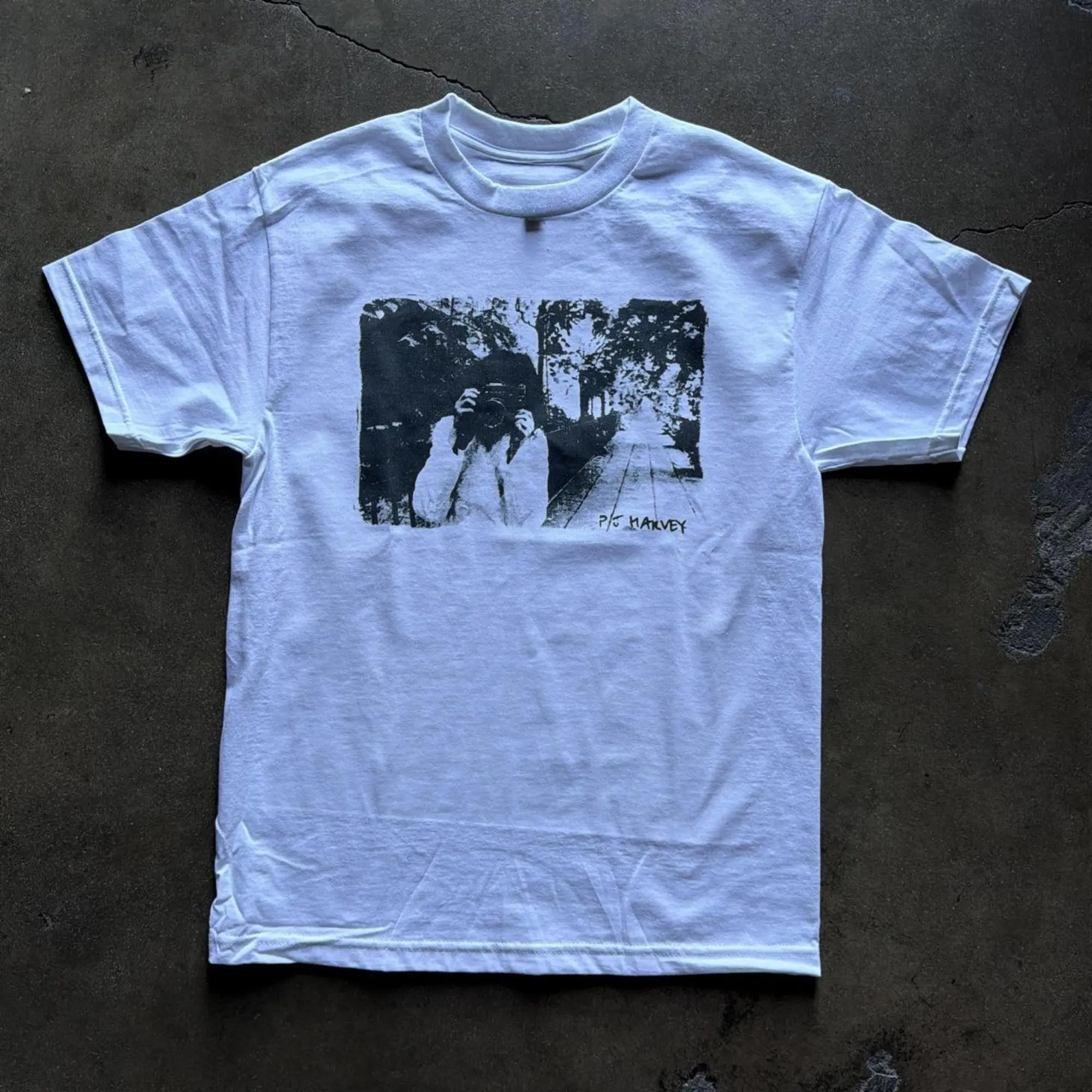 PJ Harvey Tee - Unisex Graphic T-Shirt 100% Cotton, Unisex Shirt Menswear Womenswear Streetwear Cotton Comfort