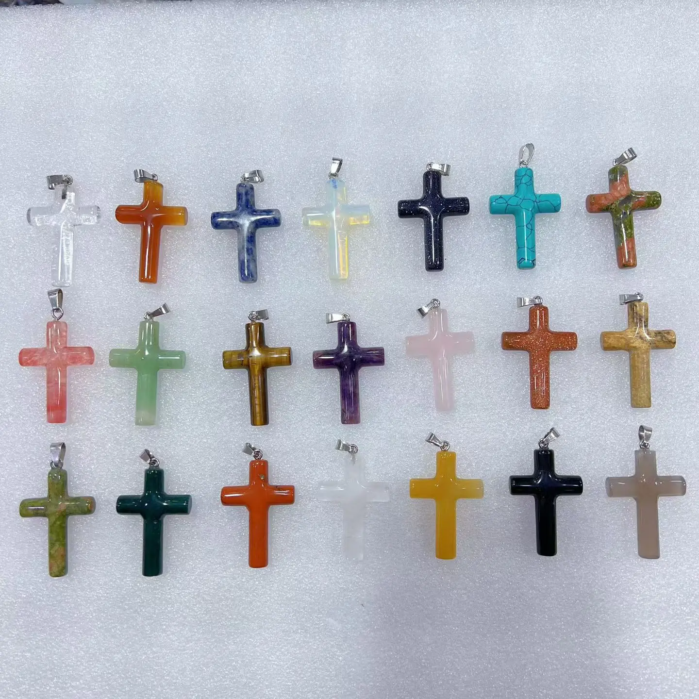 Mia(12695)gc.Vibrant natural stone cross pendants, light up your daily look.