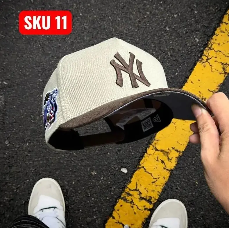 New Era MLB LA Dodgers & NY Yankees 9FORTY 59FIFTY Snapback Adjustable Baseball Cap Ivory Cream Olive Green Embroidered LA Logo Curved Brim Adjustable Unisex Baseball Hat Retro Vintage Streetwear Look Hip Hop Style Fashion Trend 2026 TikTok Viral Headwear