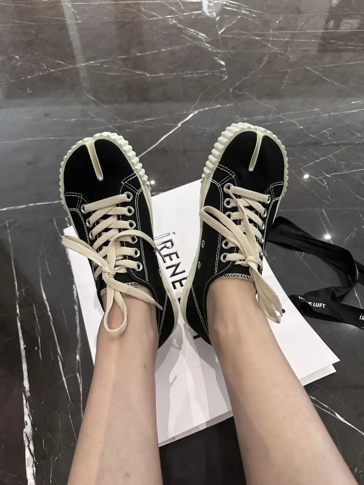 Women's Sneakers 2026 New Trendy Canvas Low-top Lace-up Shoes, Black, Lightweight, Versatile, Perfect for Casual Outings, Streetwear, Ladies' Daily Wear