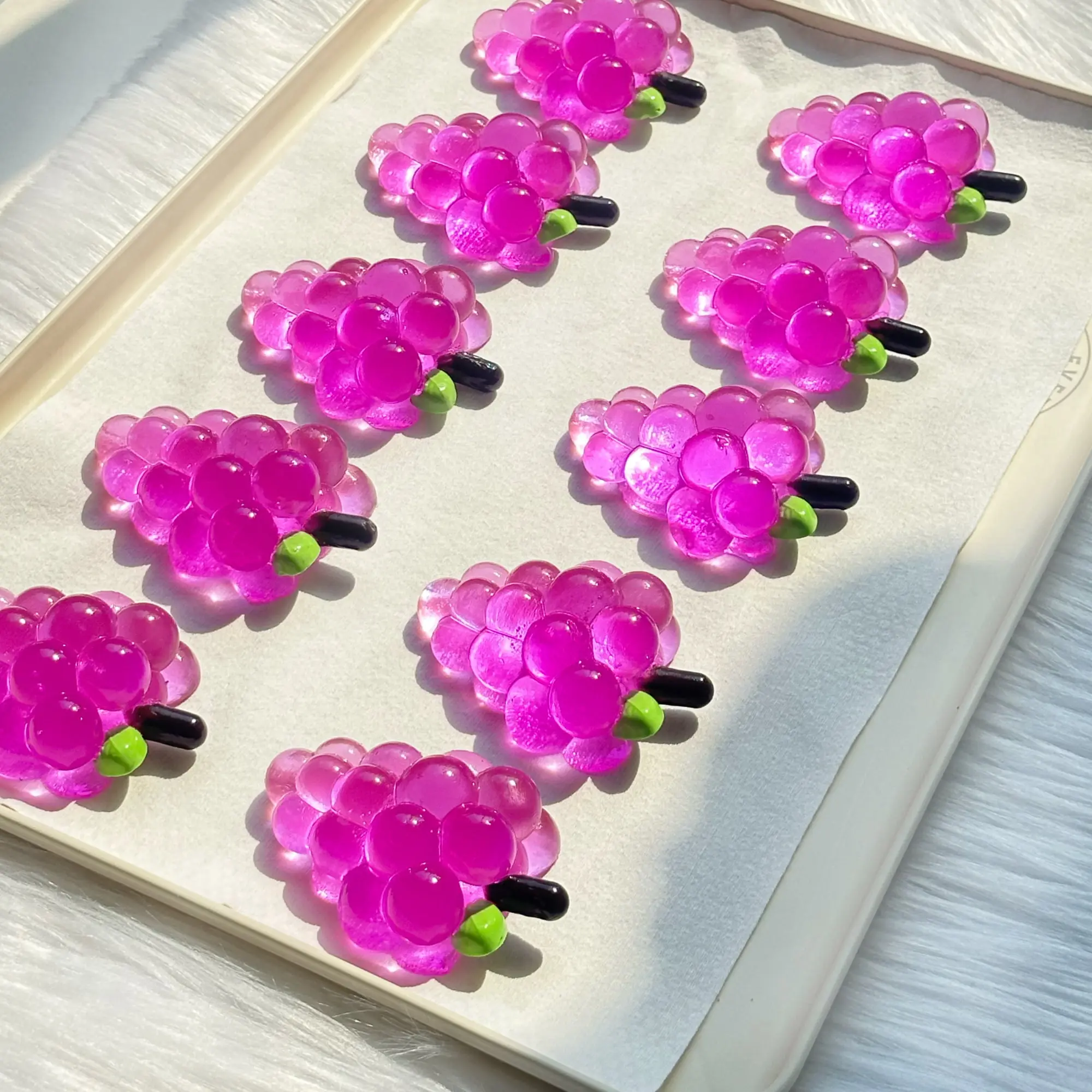 Silicone Purple Crystal Look Grapes Jelly Squishy - Kawaii Soft Squishy Sensory Fidget Toy, Unisex Fidgeting Stress Relief, Classic Squish Texture, 153g Mini Party Gift, Jelly Squish, Kawaii Squishy