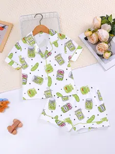 Cute Cartoon Print Pickle Printed Pajamas Kids Pajama Set, Fitted Short Sleeve Top & Elastic Shorts, All-Season Comfortable Sleepwear for Boys & Girls