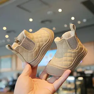 Cozy Winter First Walker Shoes - Fleece-Lined Soft Sole Boots for Unisex Babies & Toddlers, Light Beige with Black Accents, Zip-Up Closure, Round Toe Design, Perfect for Fall/Winter Outdoor & Indoor Use, Baby Winter Boots, Toddler Footwear, Casual Style,