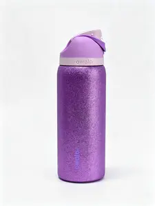 Owala 32oz commuting, sports and outdoor cup can handle both hot and cold beverages. It is practical and fashionable, and is a must-have for daily outings.