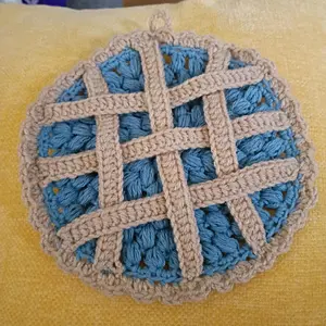 Crochet Pie Pot Holder - Handmade Blue & Beige Lattice Design for Kitchen Cooking