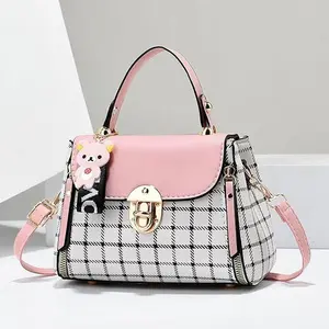 Plaid Pattern Crossbody Bag – Lightweight Sling Handbag for iPhone, Wallet & Essentials | Stylish Daily Use & Travel Shoulder Purse | #PlaidFashion #CrossbodyBags