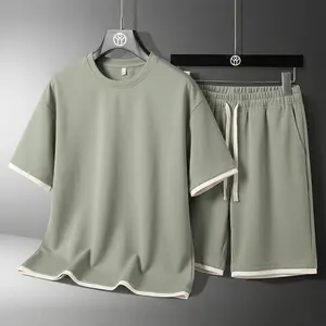 2-piece men’s casual fashion sports set, crew neck T-shirt + drawstring shorts, comfortable and skin-friendly, ice silk breathable, essential for summer home wear and outings