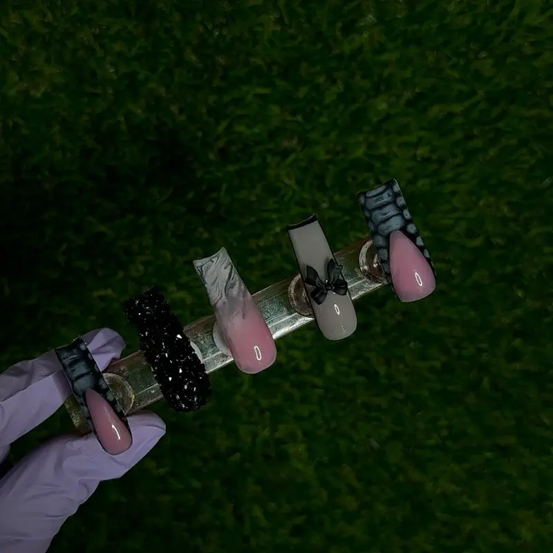 Luxury Croc Ombre Marble 3D Bow Press on Nails Pink & Black Glam Set with Textured Black Sugar Glitter & Croc Print Design