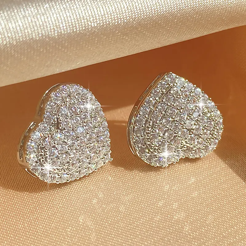 Women's Elegant Heart AAAAA Cubic Zirconia Stud Earrings, Silver-Plated Costume Jewelry, Earrings for Women, Ideal for Wedding, Engagement Romantic Gift