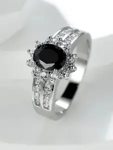 Vintage Black Synthetic Crystal Oval Stone Engagement Rings For Women Trendy Silver Color Wedding Band Jewelry Accessory Mother's Day Gift Vintage Oval Starburst Ring