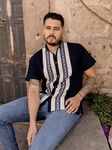 Mens Mexican Traditional Shirt. Ethnic Embroidered Guayabera for Men. Formal Button Up Shirt. Traditional Style. Mexican Fiesta. Wedding.