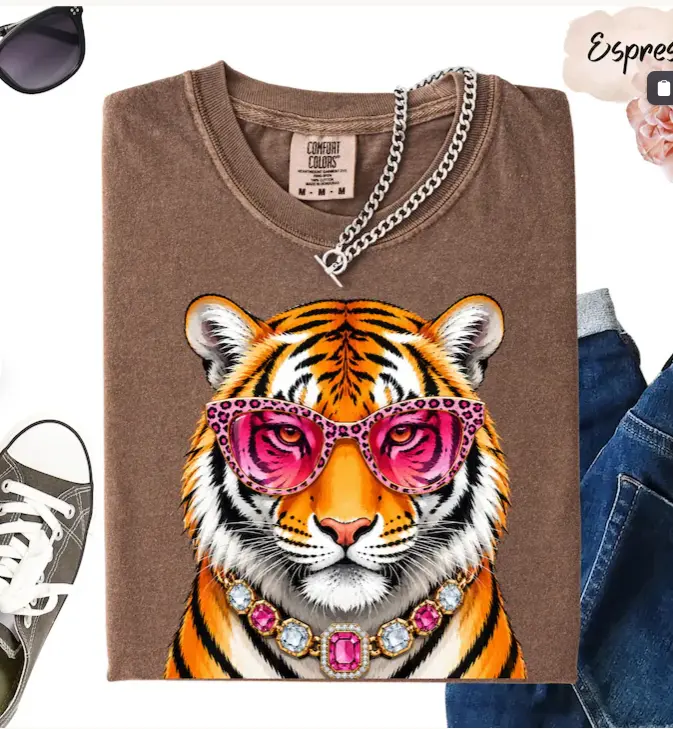 Sparkly Tiger Shirt, Boujee Shirt, Leopard Print Shirt,Tiger Graphic Tee Animal Shirts,Easy Tiger Shirt,Beach Summer Outfit,Tiger Lover Gift