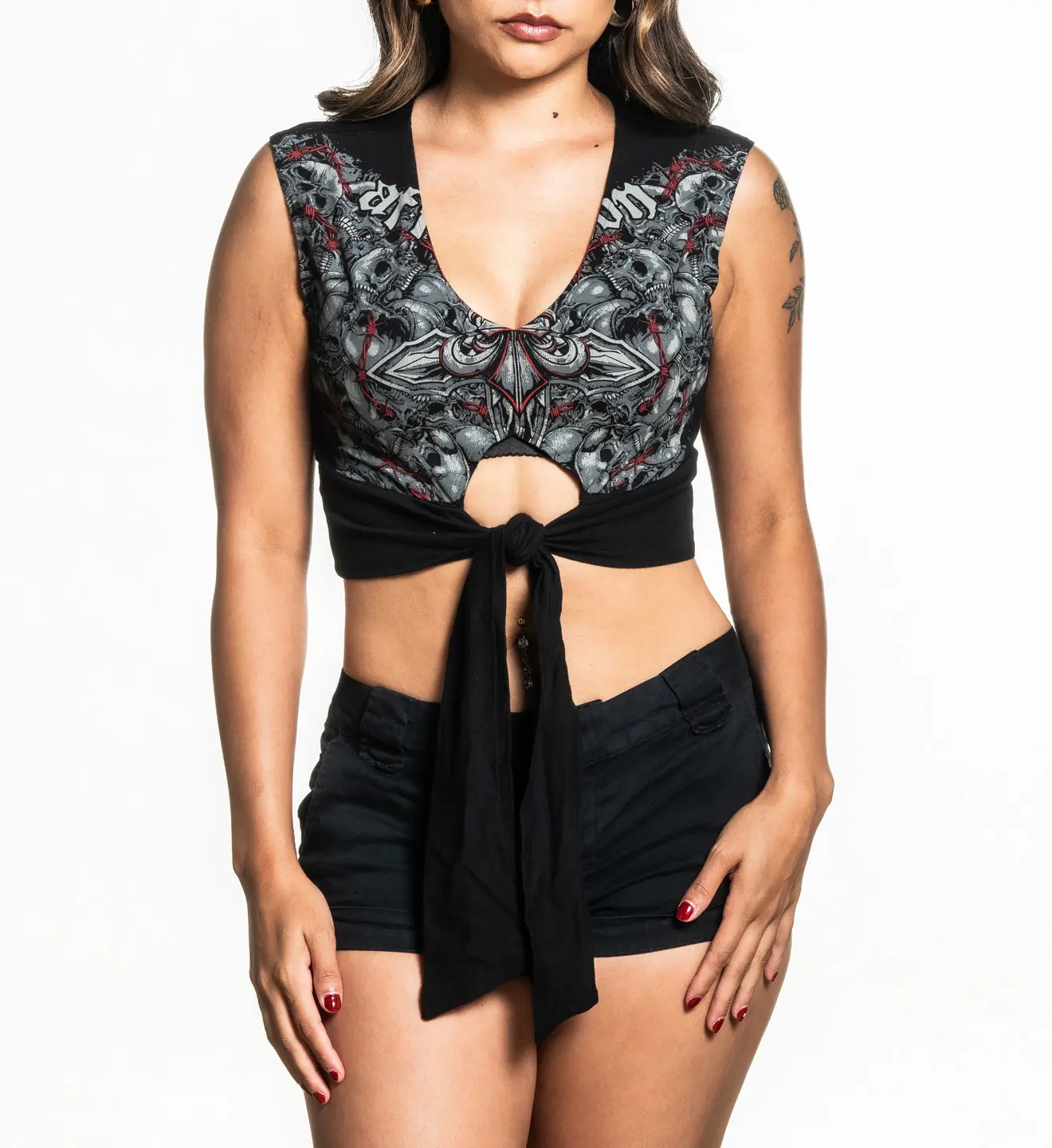 Affliction Women's Tanks/Top T-shirt Crimson Wasteland