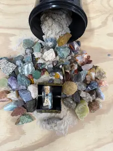 THE SWAMP THANG QUART MINI MINER NATURAL CRYSTAL MINING BUCKET