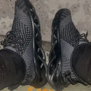 Product Review of Mens Shoes, Ultra-light Textured Design Lace-up Trainers for Treadmill Wear As Gift, Workout Sneakers, Casual Twist Sole Design Sports Running Shoes for Summer 2025 from r**n