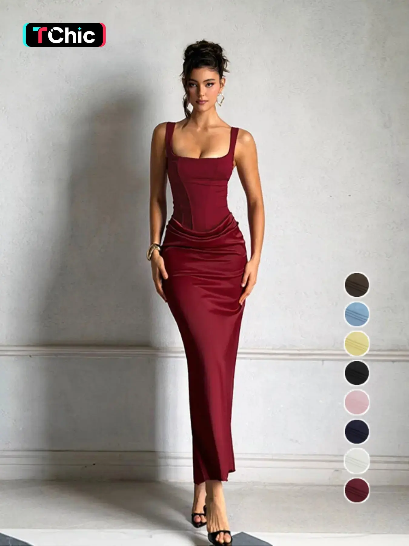 Elegant Slinky High-Waisted Backless Dress for Women, Sleeveless Bodycon Fit Evening Gown, Chic Statement Piece for Cocktail Party, Prom & Formal Occasions