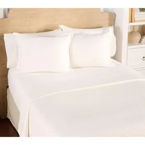 Hotel du Cobb Matelasse Coverlet Set by Dennis Basso - Twin