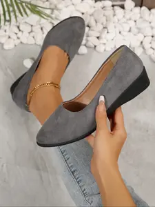 Women's Round Toe Slip-On Flats, Soft PU Leather Casual Shoes, Lightweight Rubber Sole, All-Season Comfortable Design, Casual Trendy Flat