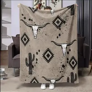 Western Cowboy Vintage Skull Cactus Flannel Blanket, Warm Home Decor, Perfect Gift for Friends and Family, Sofa Bed Living Room, Cow Pattern Blanket
