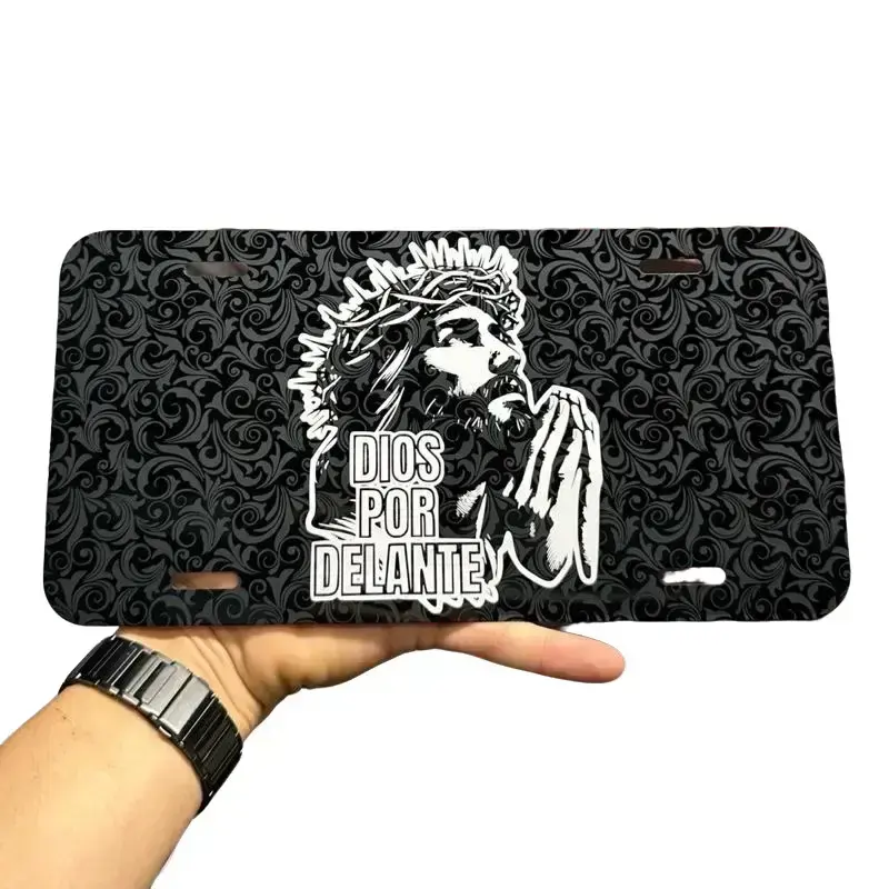 Dios For Delante Aluminum Novelty Front License Plate, Automotive Exterior Accessory, Perfect Gift for Car Enthusiasts - Lightweight, Pre-Drilled Holes, Easy Installation, Car Accessories