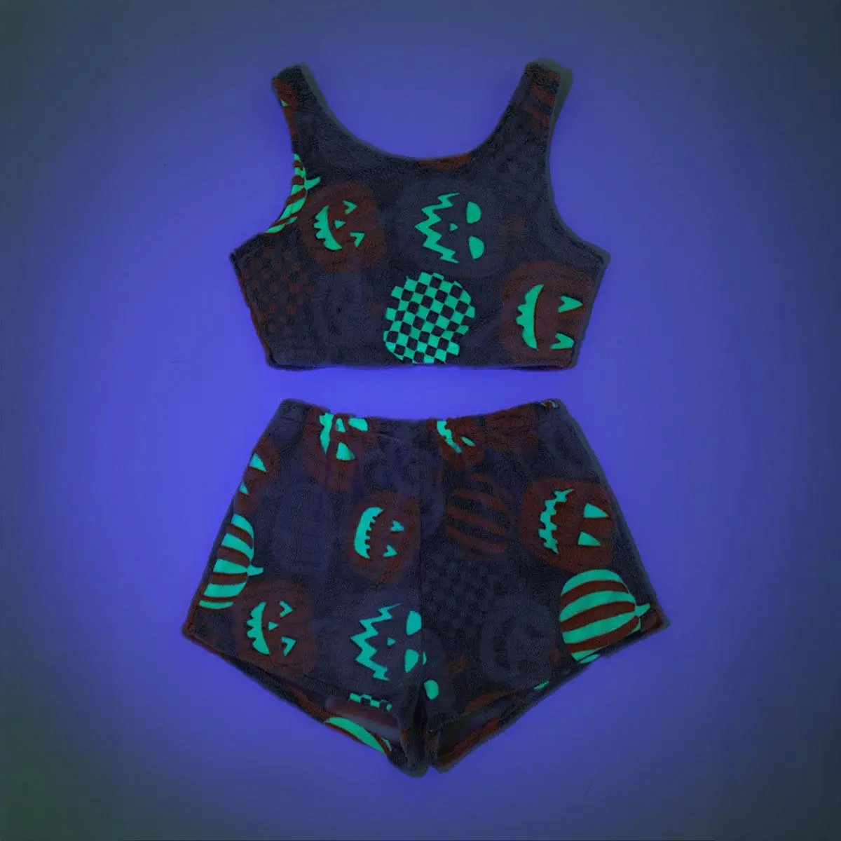 Women's Halloween Glow-in-the-Dark Pumpkin Print 2-Piece Fuzzy Pajama Set, Soft Plush Crop Cami Top & Shorts, Cozy Loungewear Nightwear Homewear Style Womenswear