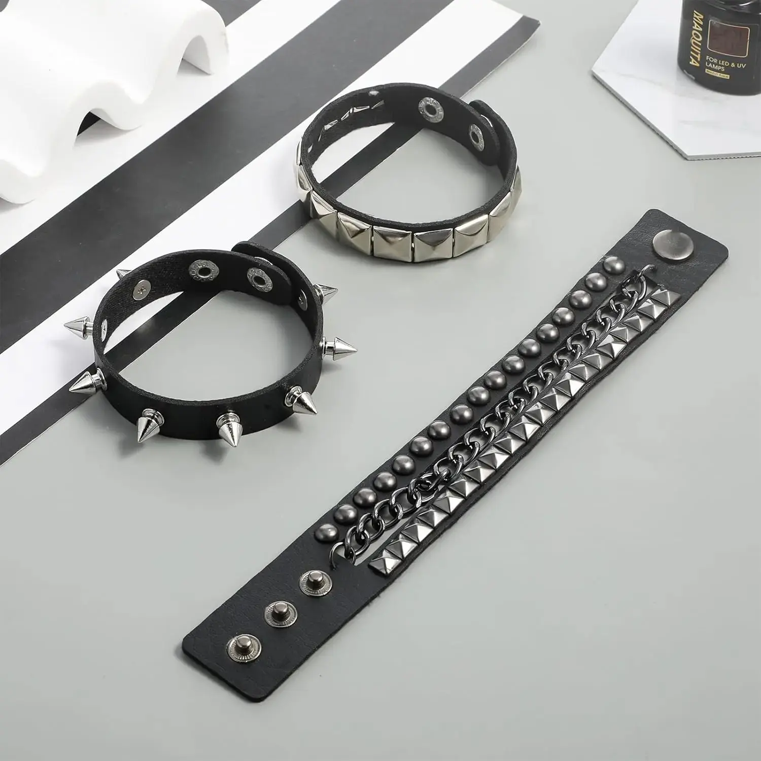 3pcs Spiked Studded Bracelets Set Punk Leather Set Black Gothic Steampunk 80sRivets Bracelet Cuff for Men Women Biker Hip Hop Vintage Halloween Accessories Jewelry