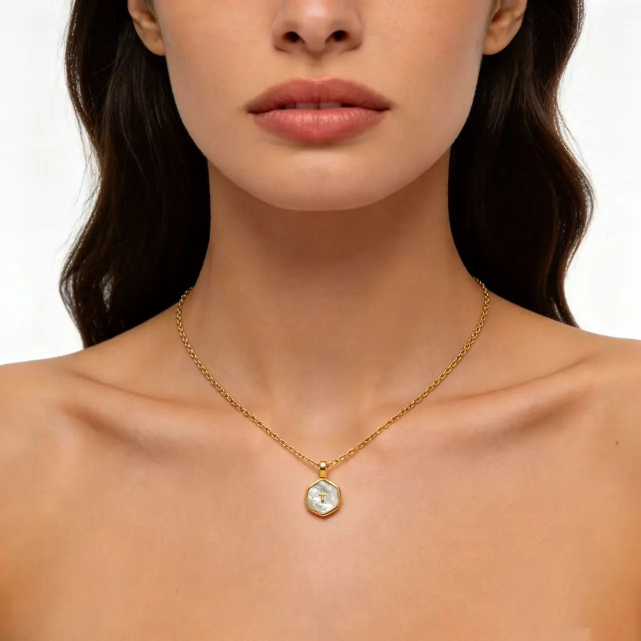 Mother of Pearl Cross Necklace for Women, Vintage Stainless Steel Pendant on an Adjustable 45cm + 6cm Chain, Casual Elegant Jewelry for Anniversary & Easter, Daily, Accessories For Women, Gifts For Women