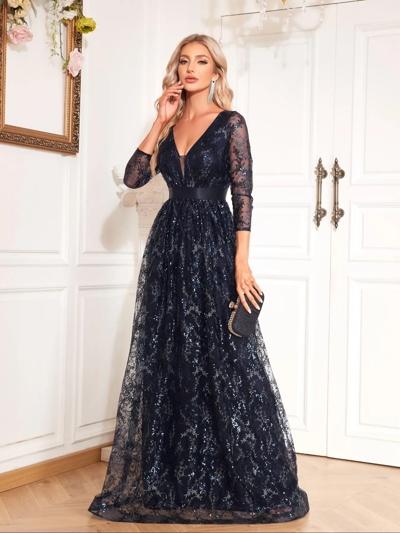 Deep V-neck formal evening gowns, niche maxi dresses, heavily sequined woven shimmer party ball dresses, adult dresses, dinner dresses, Formal Wear