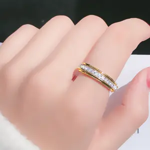Women's Lightweight Titanium Steel Rings for Women - Square Diamond Design, Rotatable Starry Element, Chamfered Shape, US Size 9